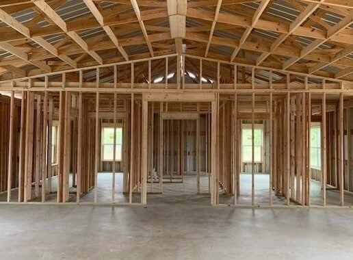 What is a Pole Barn Barndominiums?