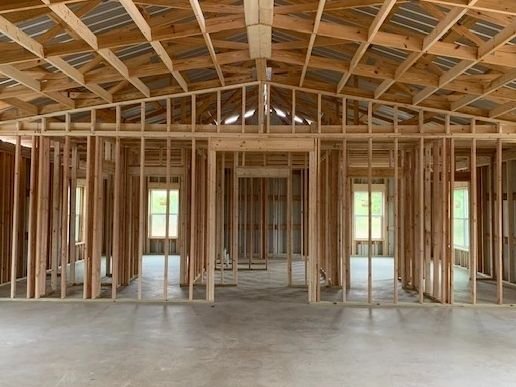 What is a Pole Barn Barndominiums?