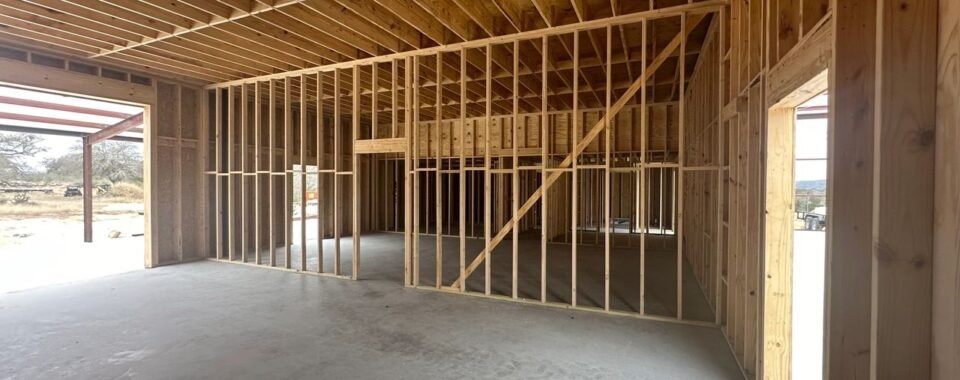 What is a Barndominum: Exploring the Latest Trend of a Barndo