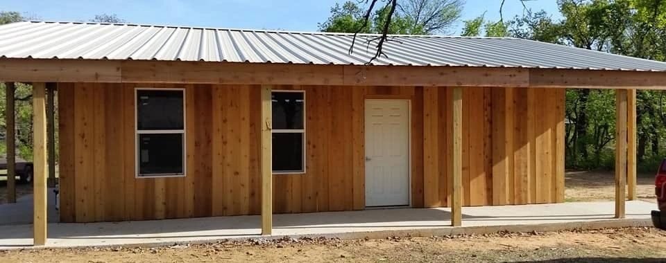 What are Barndominium pole barns?